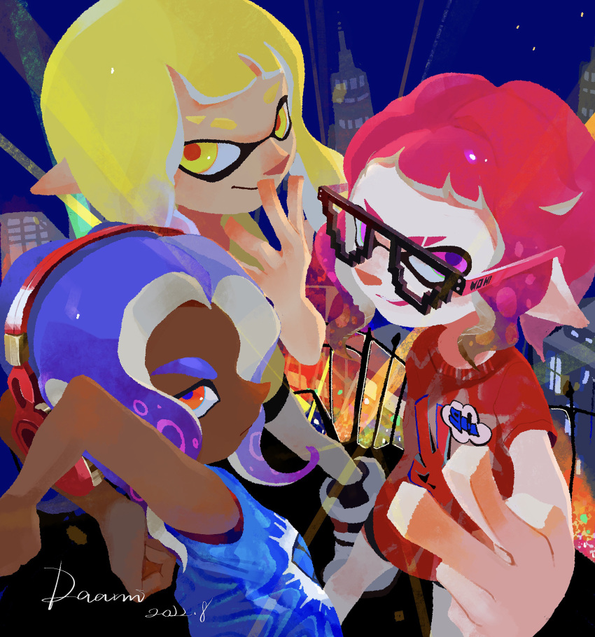 1boy 2022 2girls arms_up artist_name black_shorts blonde_hair blue_hair blue_pupils blue_shirt building clenched_hand closed_mouth daami_(daami2000) dark-skinned_male dark_skin eyebrow_cut glasses hand_up headphones highres inkling inkling_girl long_hair multiple_girls octoling octoling_boy open_mouth orange_eyes orange_pupils pink_eyes pink_hair pointy_ears purple_pupils red_shirt rock_paper_scissors shirt short_hair short_sleeves shorts skyscraper smile splatoon_(series) splatoon_3 suction_cups t-shirt teeth tentacle_hair v v-shaped_eyebrows yellow_eyes yellow_shirt