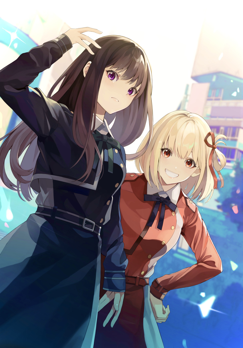 2girls absurdres arm_up bangs belt belt_buckle black_ribbon blonde_hair bloom blue_belt blue_dress blush brown_hair buckle building buttons closed_mouth collared_shirt commentary_request day dress eyelashes frown green_ribbon grey_dress grin hair_ornament hair_ribbon hands_on_hips highres honwakaniwatori inoue_takina leaning_forward long_hair long_sleeves looking_at_viewer lycoris_recoil lycoris_uniform multicolored_clothes multicolored_dress multiple_girls neck_ribbon nishikigi_chisato outdoors pleated_dress red_belt red_dress red_eyes red_ribbon ribbon shirt short_hair sidelocks smile standing sunlight teeth tree two-tone_dress violet_eyes white_shirt wing_collar