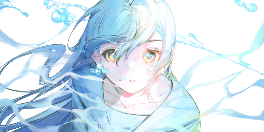 1girl absurdres air_bubble blue_eyes blue_hair blue_theme bubble collarbone earrings eyelashes highres jewelry light_blue_hair long_eyelashes long_hair looking_at_viewer multicolored_hair original parted_lips shokuen_(oxstl) single_earring solo upper_body water xp-pen yellow_eyes