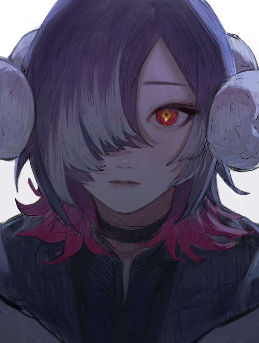 1boy absurdres bad_id bad_twitter_id black_choker choker closed_mouth diamond-shaped_pupils diamond_(shape) grey_background grey_hair grey_horns highres horns indie_virtual_youtuber looking_at_viewer male_focus multicolored_eyes multicolored_hair purple_hair red_eyes rit3set simple_background solo symbol-shaped_pupils upper_body virtual_youtuber yellow_eyes