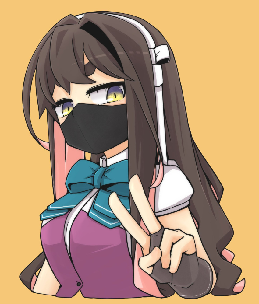 1girl aqua_bow aqua_bowtie black_hair bow bowtie brown_gloves collared_shirt colored_inner_hair commentary_request dress_shirt fingerless_gloves gloves gradient_eyes highres kantai_collection long_hair looking_at_viewer macbail mask mouth_mask multicolored_eyes multicolored_hair naganami_(kancolle) naganami_kai_ni_(kancolle) orange_background pink_hair purple_vest shirt solo thick_eyebrows two-tone_hair upper_body v vest wavy_hair white_shirt yellow_eyes