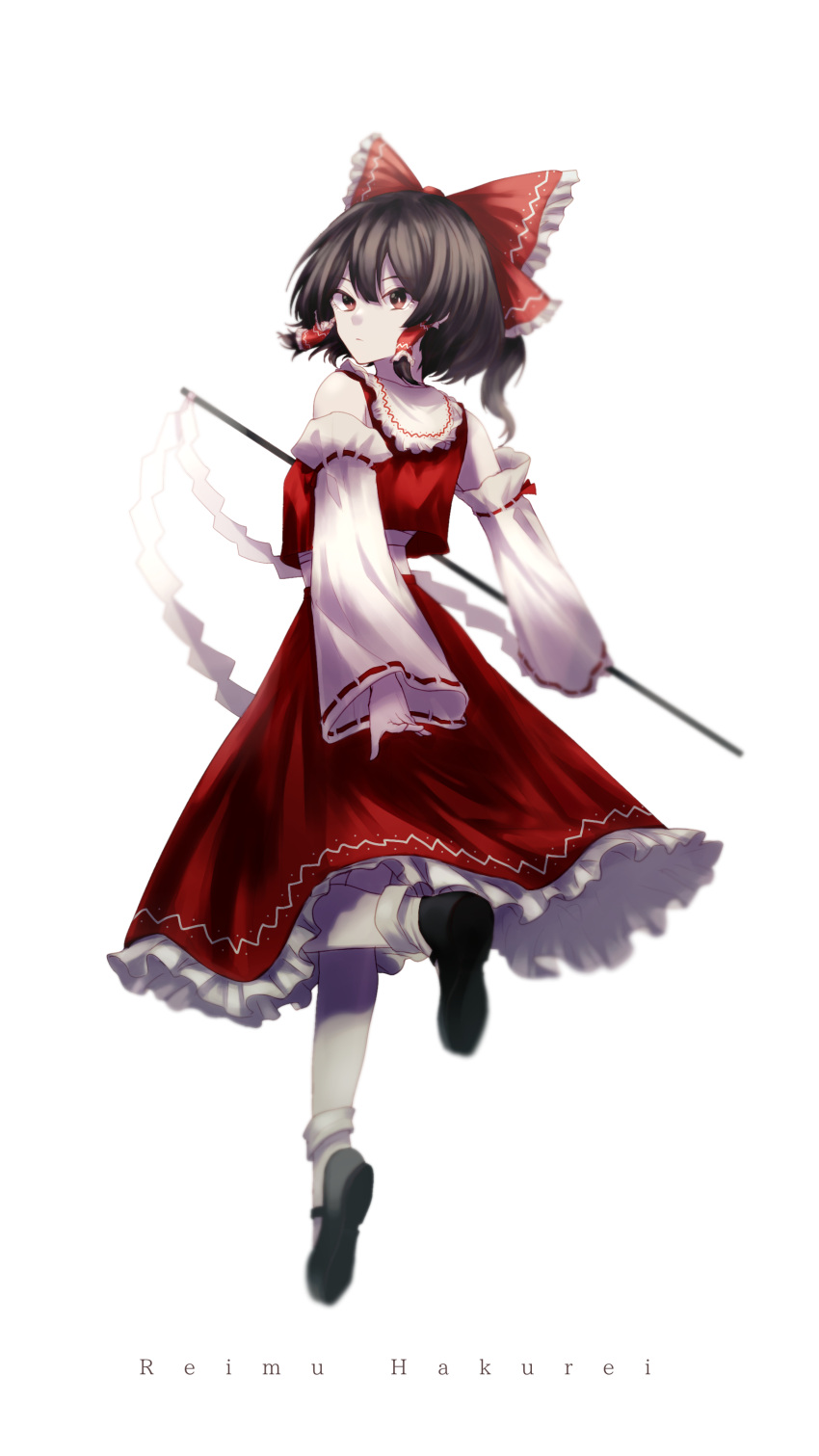 1girl absurdres back bangs bare_shoulders black_hair black_headwear blurry bow breasts brown_eyes character_name closed_mouth collared_shirt commentary_request detached_sleeves frills from_behind full_body gohei grey_footwear grey_socks hair_between_eyes hair_bow hair_ornament hair_tubes hakurei_reimu highres leg_up long_sleeves looking_at_viewer looking_back medium_breasts red_bow red_shirt red_skirt sarashi shirt shoes short_hair simple_background skirt skirt_set socks solo somei_ooo standing standing_on_one_leg touhou v-shaped_eyebrows white_background wide_sleeves