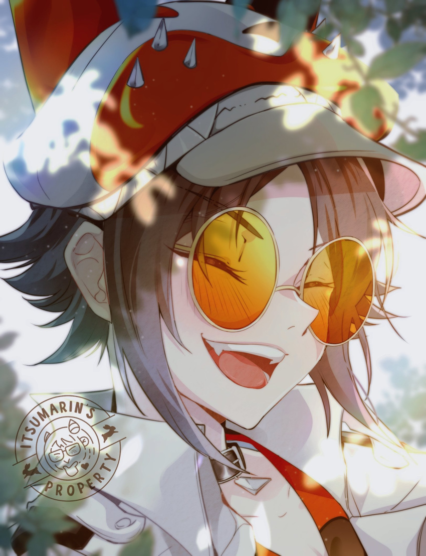 1boy artist_name blush brown_hair choker closed_eyes collarbone highres itsumarin mysta_rias nijisanji nijisanji_en open_mouth orange-tinted_eyewear round_eyewear short_hair smile solo sunglasses teeth tinted_eyewear tongue upper_body upper_teeth virtual_youtuber white-framed_eyewear white_headwear