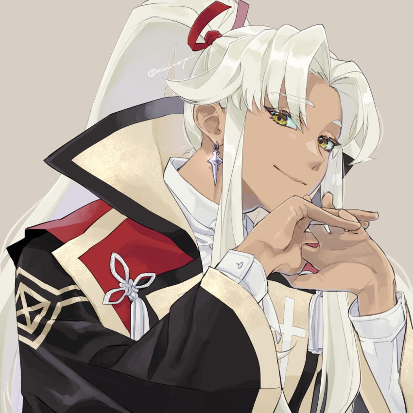 1boy amakusa_shirou_(fate) amakusa_shirou_(third_ascension)_(fate) bangs brown_eyes closed_mouth cross_print dark-skinned_male dark_skin earrings fate/apocrypha fate/grand_order fate_(series) hair_ribbon highres interlocked_fingers japanese_clothes jewelry kataginu long_hair long_sleeves looking_at_viewer male_focus official_alternate_costume official_alternate_hairstyle parted_bangs ponytail red_ribbon ribbon simple_background smile solo tassel twitter_username upper_body ushinoyavi very_long_hair white_hair yellow_eyes