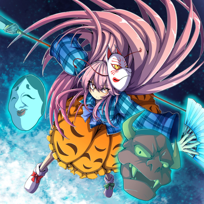 1girl blue_shirt bow bright_pupils closed_mouth folding_fan footwear_bow fox_mask full_body gradient gradient_background green_bow hand_fan hata_no_kokoro highres holding holding_fan holding_weapon hurin_raika long_hair long_sleeves looking_at_viewer mask mask_on_head noh_mask orange_skirt pink_eyes pink_hair plaid plaid_shirt polearm red_bow shirt skirt solo spear touhou weapon white_footwear white_pupils