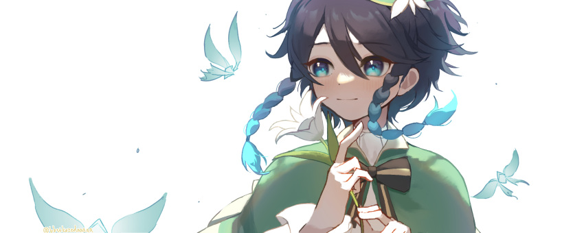 1boy bangs bbtskazedaaaaa black_hair blue_eyes blue_hair braid cape collared_cape crystalfly_(genshin_impact) flower genshin_impact gradient_hair green_cape hat hat_flower highres male_focus multicolored_hair short_hair_with_long_locks smile solo twin_braids venti_(genshin_impact) white_flower