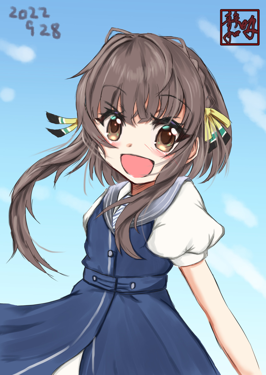 1girl absurdres artist_logo black_hair blue_dress blue_sky brown_eyes clouds commentary_request dated dress gloves grey_sailor_collar highres kantai_collection looking_at_viewer one-hour_drawing_challenge open_mouth sailor_collar shirt shizuwaza short_hair short_hair_with_long_locks sky smile solo ukuru_(kancolle) white_gloves white_shirt
