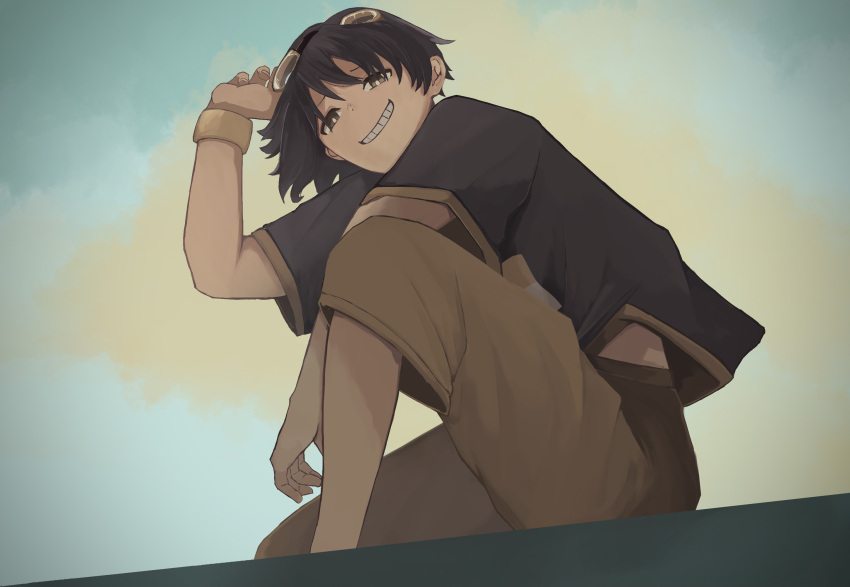 1boy bangs black_hair black_shirt blue_sky bright_pupils brown_eyes brown_shorts clouds commentary_request day fukakumei_zen'ya full_body goggles goggles_on_head grin highres looking_at_viewer male_focus nee_(band) outdoors shirt short_hair short_sleeves shorts siroan123 sky smile solo squatting white_pupils wristband