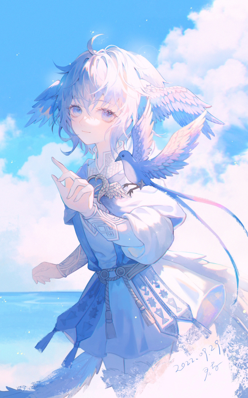 1girl absurdres ahoge bangs bird bird_girl bird_legs bird_tail bird_wings blue_bird blue_capelet blue_eyes blue_gemstone blue_hair blue_sky blue_theme brooch capelet chinese_commentary clouds commentary_request cowboy_shot dated day dress feathered_wings final_fantasy final_fantasy_xiv from_side gem hand_up head_wings highres horizon jewelry jun_yu looking_at_viewer meteion monster_girl ocean outdoors sash short_hair signature sky smile solo standing tail tassel water white_dress wings
