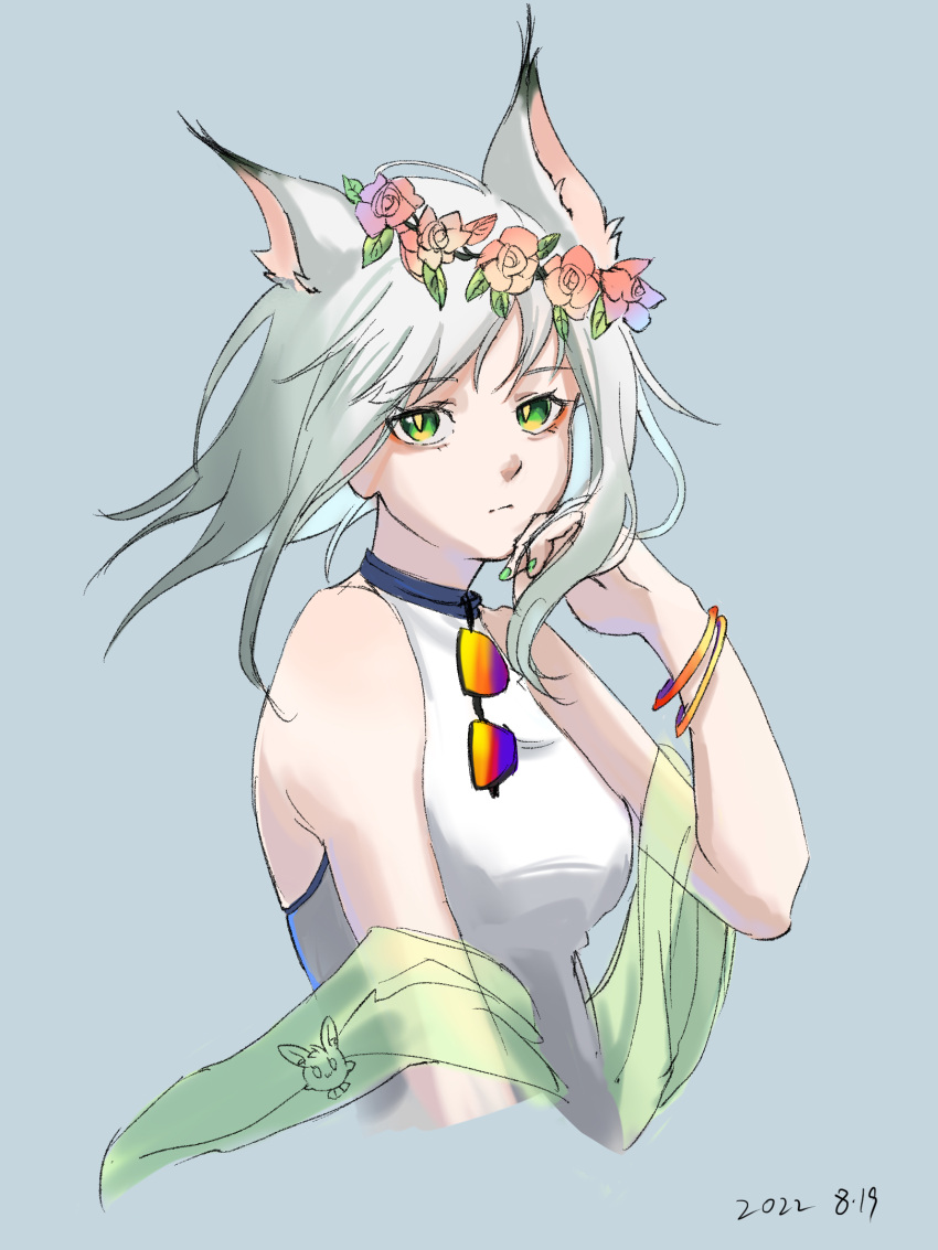 1girl animal_ears arknights bare_shoulders bracelet breasts cat_ears cat_girl dated extra_ears eyewear_removed flower flower_wreath green_eyes green_hair green_nails grey_background hand_up highres jewelry kal'tsit_(arknights) looking_at_viewer nekoakari_fd red_flower shirt short_hair simple_background sketch sleeveless sleeveless_shirt small_breasts solo sunglasses upper_body white_shirt wind