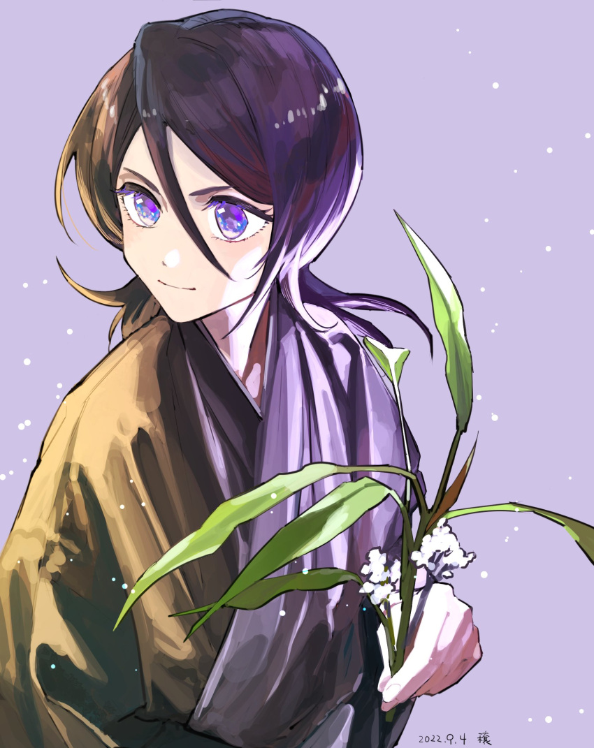 1boy 1girl bangs bleach brown_kimono closed_mouth commentary dated flower gradient gradient_background hair_between_eyes highres holding holding_flower japanese_clothes jo_jjo_29 kimono kuchiki_rukia long_hair looking_away looking_to_the_side male_focus parted_bangs purple_background purple_eyes purple_hair purple_kimono simple_background smile solo upper_body violet_eyes white_flower