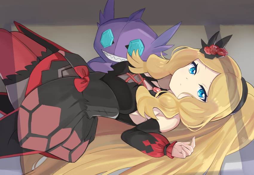 1girl bangs black_dress blonde_hair blue_eyes caitlin_(fall_2021)_(pokemon) caitlin_(pokemon) cu-sith detached_sleeves dress flower gem hair_flower hair_ornament highres long_hair looking_at_viewer lying official_alternate_costume on_back parted_bangs pokemon pokemon_(creature) pokemon_(game) pokemon_masters_ex ponytail sableye solo very_long_hair