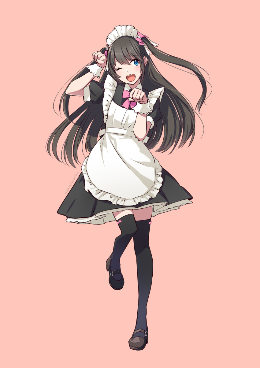 1girl ;d alternate_costume apron arm_up bangs black_dress black_footwear black_hair black_thighhighs blue_eyes bow brown_background collared_dress copyright_request dress enmaided frilled_apron frills full_body gradient gradient_background hair_bow hand_up highres kazuharu_kina long_hair looking_at_viewer maid maid_apron maid_headdress one_eye_closed paw_pose pink_bow pleated_dress puffy_short_sleeves puffy_sleeves shoes short_sleeves simple_background smile solo standing standing_on_one_leg thigh-highs thighhighs twitter_username two_side_up very_long_hair virtual_youtuber white_apron wrist_cuffs