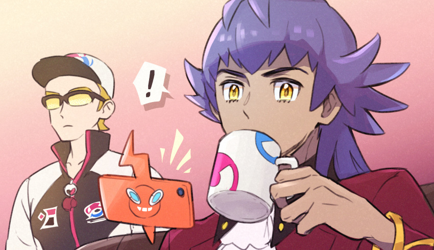 ! 2boys baseball_cap blonde_hair buttons closed_mouth collarbone commentary_request cup dark-skinned_male dark_skin drinking facial_hair gradient gradient_background harai_(haraiqq) hat highres holding holding_cup jacket league_staff_(pokemon) leon_(pokemon) long_hair male_focus mug multiple_boys pokemon pokemon_(game) pokemon_swsh purple_hair red_jacket rotom rotom_phone spoken_exclamation_mark sunglasses whistle white_headwear white_jabot yellow_eyes zipper_pull_tab