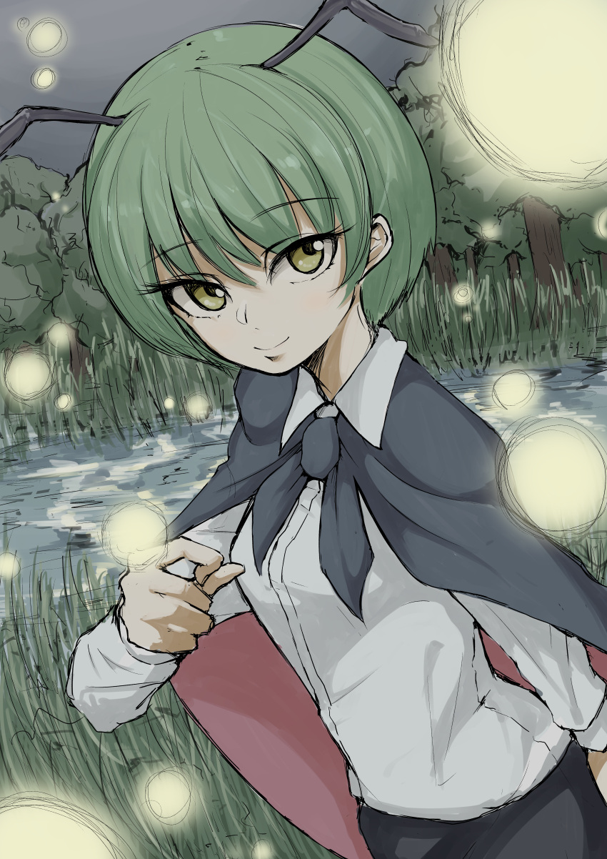 1girl absurdres antennae bangs black_cape black_shorts breasts cape closed_mouth collared_shirt commentary_request fireflies forest grass green_hair hair_between_eyes highres kumasan_(kumazonjp) long_sleeves looking_at_viewer nature night outdoors pond red_cape shirt short_hair shorts small_breasts smile solo touhou two-sided_cape two-sided_fabric upper_body water white_shirt wriggle_nightbug yellow_eyes