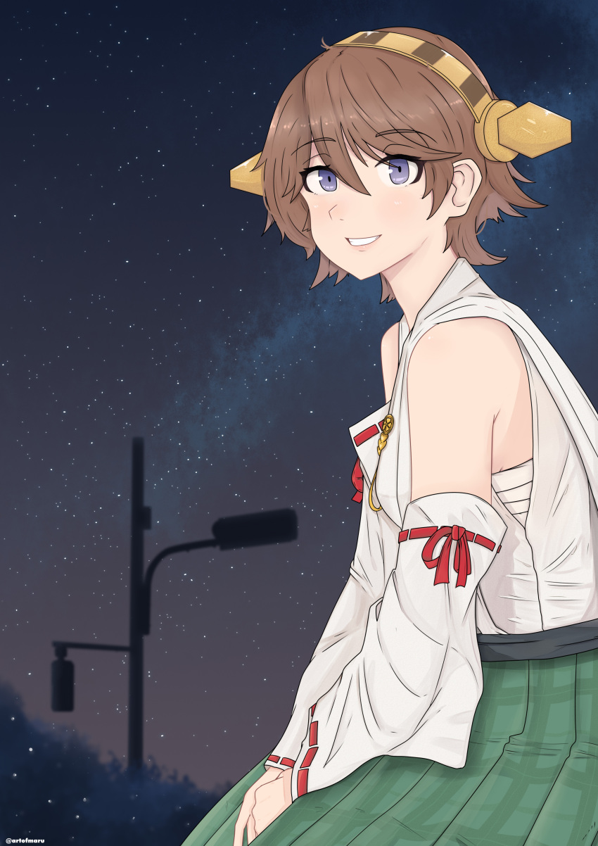 1girl absurdres bananamaru breasts brown_hair detached_sleeves flipped_hair green_skirt hairband headgear hiei_(kancolle) highres japanese_clothes kantai_collection medium_breasts night night_sky nontraditional_miko outdoors ribbon-trimmed_sleeves ribbon_trim sarashi short_hair skirt sky smile solo star_(sky) starry_sky violet_eyes
