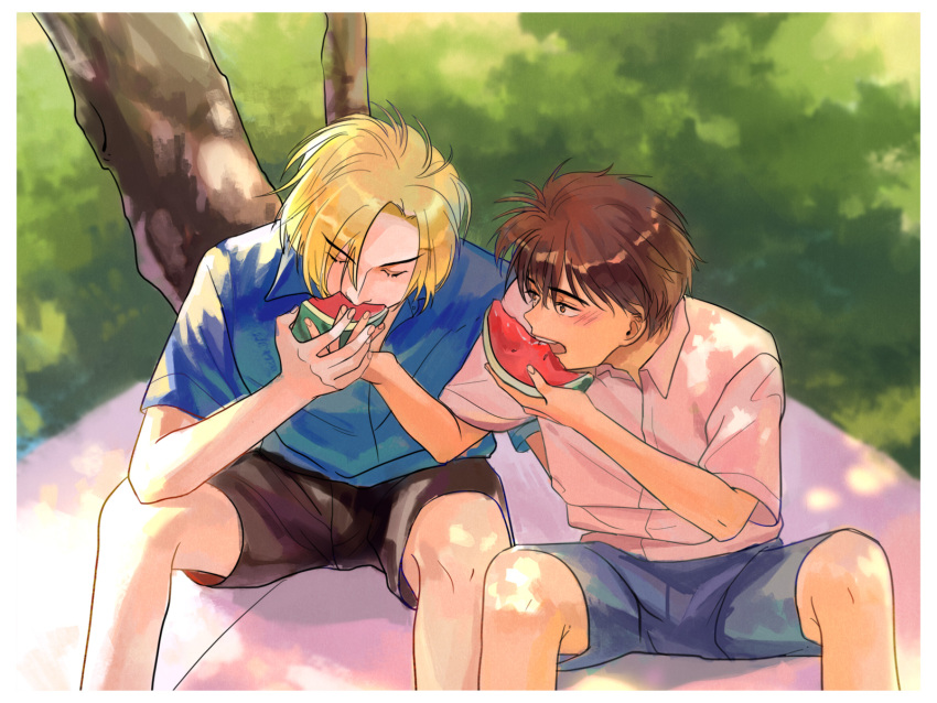 2boys ash_lynx banana_fish black_shorts blonde_hair blue_shirt blue_shorts blush brown_eyes brown_hair closed_eyes eating feet_out_of_frame food fruit grass highres holding holding_food holding_fruit ichiha_(pixiv_1450931203) multiple_boys okumura_eiji pink_shirt shirt short_sleeves shorts tree watermelon