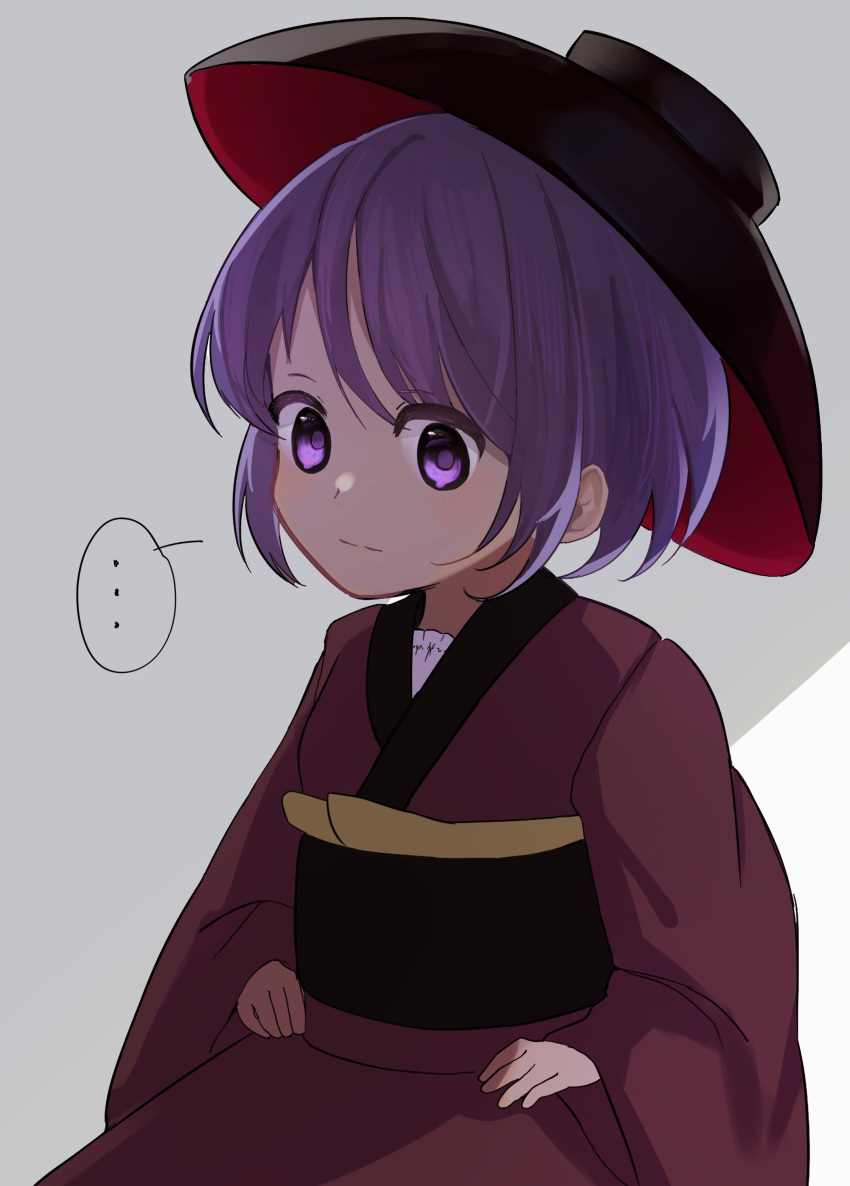 ... 1girl absurdres black_headwear bowl bowl_hat closed_mouth grey_background hangaku_th hat highres japanese_clothes kimono looking_at_viewer purple_hair red_kimono sash short_hair solo spoken_ellipsis sukuna_shinmyoumaru touhou upper_body violet_eyes