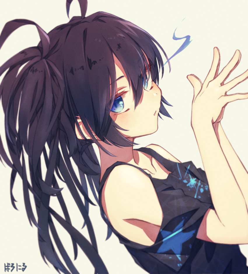 1girl alternate_costume bangs baronilu black_hair black_rock_shooter black_rock_shooter_(character) black_shirt blue_eyes clothing_cutout collarbone from_side hair_between_eyes highres long_hair print_shirt shiny shiny_hair shirt short_sleeves shoulder_cutout sketch solo twintails upper_body white_background