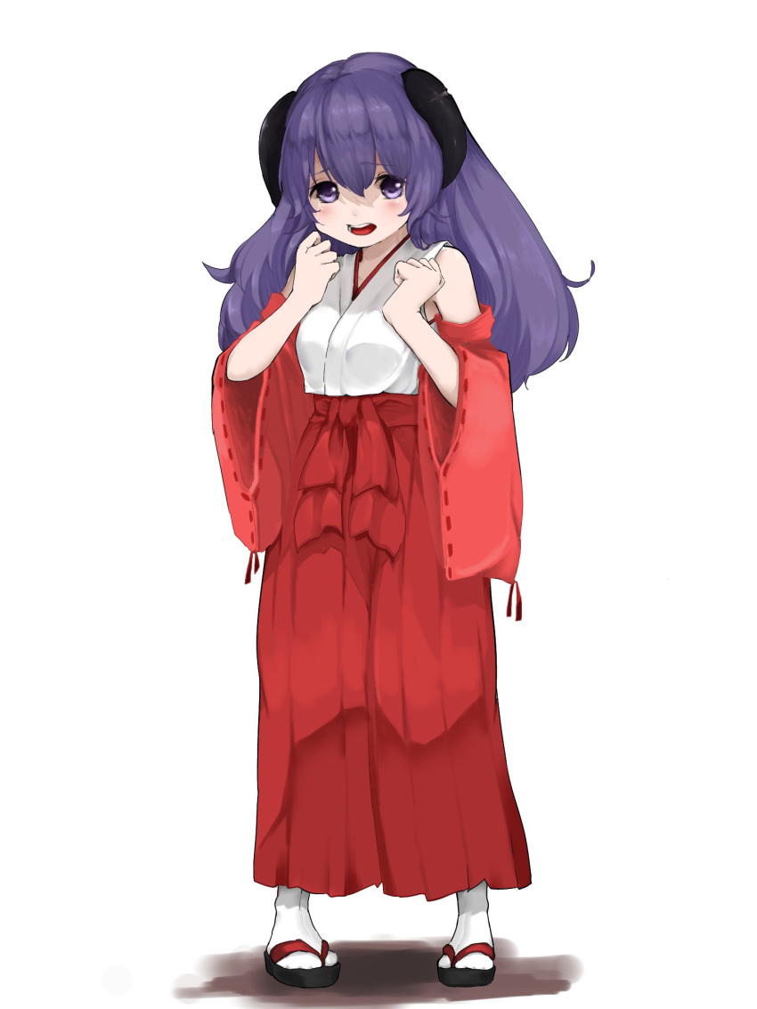 1girl blush breasts clenched_hands detached_sleeves full_body hakama hanyuu highres higurashi_no_naku_koro_ni horns japanese_clothes kimono long_hair medium_breasts nanodesu_(phrase) open_mouth poppomaru_0605 purple_hair sandals solo standing violet_eyes wide_sleeves