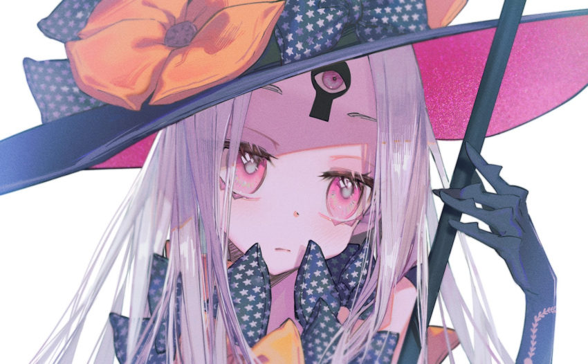 abigail_williams_(fate) abigail_williams_(third_ascension)_(fate) bangs black_gloves bow close-up expressionless fate/grand_order fate_(series) gloves hat hat_bow highres keyhole long_hair multiple_hat_bows orange_bow ota_(ota-0000) pale_skin parted_bangs pink_eyes print_bow simple_background star_(symbol) star_print third_eye two-tone_headwear white_background white_hair witch_hat