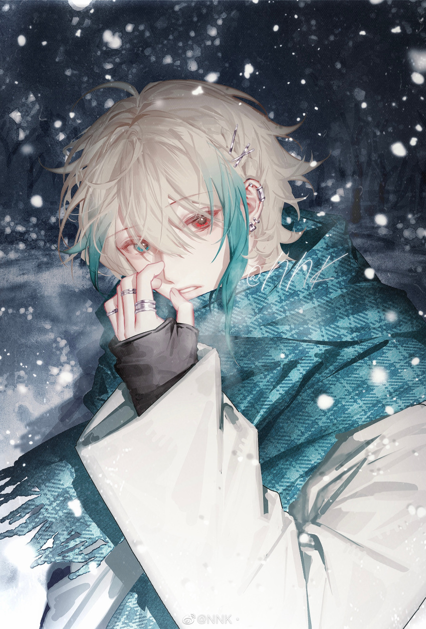 1boy absurdres aqua_eyes aqua_hair aza_(virtuareal) bishounen gradient_hair heterochromia highres male_focus multicolored_hair nijisanji red_eyes snowing solo streaked_hair two-tone_hair virtuareal weibo_1765307475