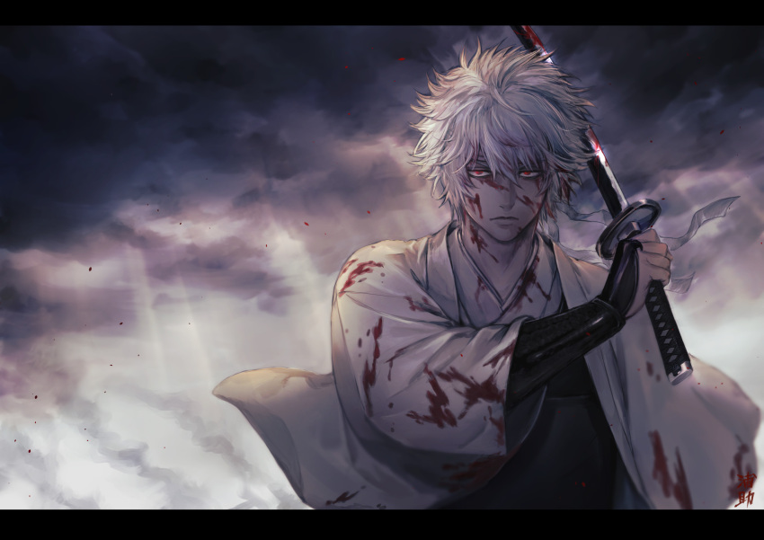 1boy arm_guards bangs blood blood_on_clothes blood_on_face closed_mouth clouds cloudy_sky gintama grey_hair hair_between_eyes highres holding holding_sword holding_weapon japanese_clothes katana kimono letterboxed looking_at_viewer male_focus outdoors red_eyes sakata_gintoki sky solo sunlight sword upper_body uraki_(tetsu420) weapon white_kimono