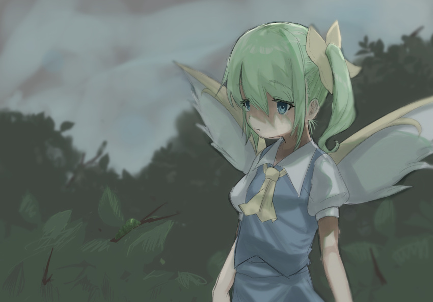 1girl ascot blue_eyes blue_skirt blue_vest breasts closed_mouth collared_shirt daiyousei fairy_wings green_hair hair_between_eyes highres medium_hair outdoors petarikooo puffy_short_sleeves puffy_sleeves shirt short_sleeves skirt skirt_set small_breasts solo touhou upper_body vest white_shirt wings yellow_ascot