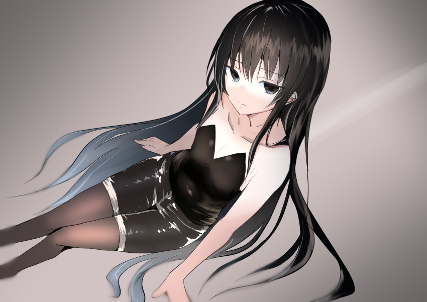 1girl absurdres black_hair black_shorts highres long_hair looking_at_viewer on_floor original shorts simple_background sitting solo une_back very_long_hair