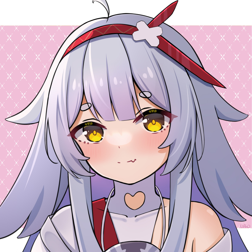 1girl absurdres ahoge blush clothing_cutout fang fenrir_(tower_of_fantasy) grey_hair hair_flaps hairband heart_cutout highres long_hair looking_at_viewer pink_background red_hairband reikyou short_eyebrows simple_background single_bare_shoulder skin_fang smile solo thick_eyebrows tower_of_fantasy yellow_eyes