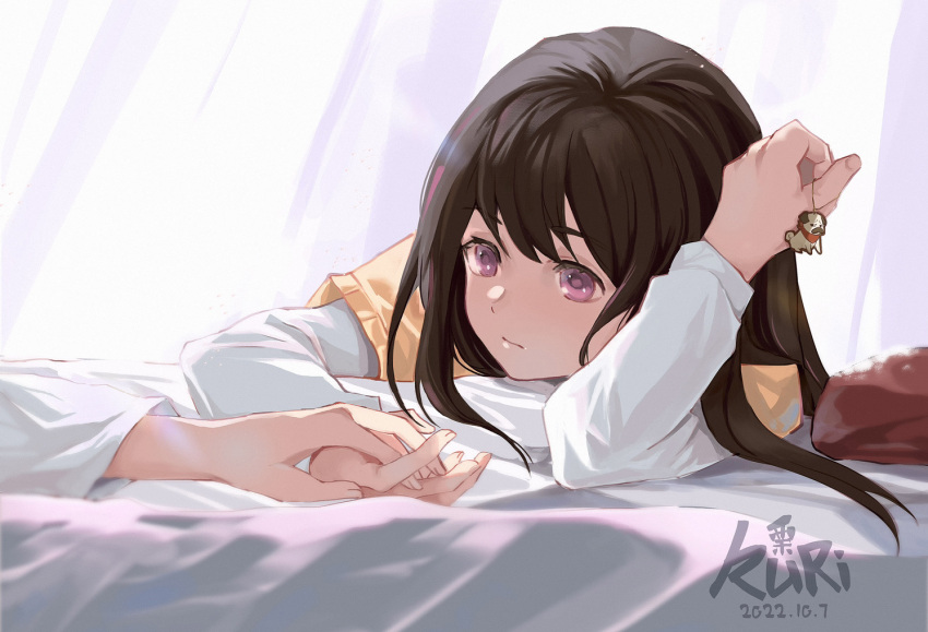 1girl 1other 2022 bed_sheet black_hair closed_mouth dated holding holding_hands inoue_takina kuri_ko layered_sleeves long_hair long_sleeves lycoris_recoil short_over_long_sleeves short_sleeves straight_hair upper_body violet_eyes