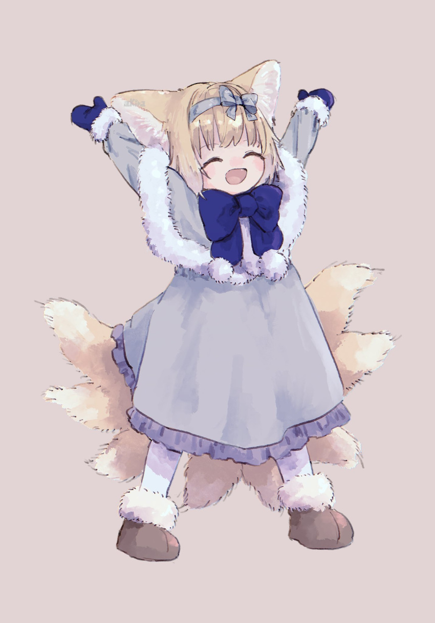 1girl :d ^_^ animal_ear_fluff animal_ears arknights arms_up bangs blonde_hair blue_bow blue_mittens bow brown_background brown_footwear capelet closed_eyes dress facing_viewer fox_ears fox_girl fox_tail frilled_dress frills full_body fur-trimmed_capelet fur-trimmed_sleeves fur_trim grey_capelet grey_dress highres kitsune long_sleeves mittens niwatori_(akira_207) pantyhose simple_background smile solo suzuran_(arknights) tail white_pantyhose