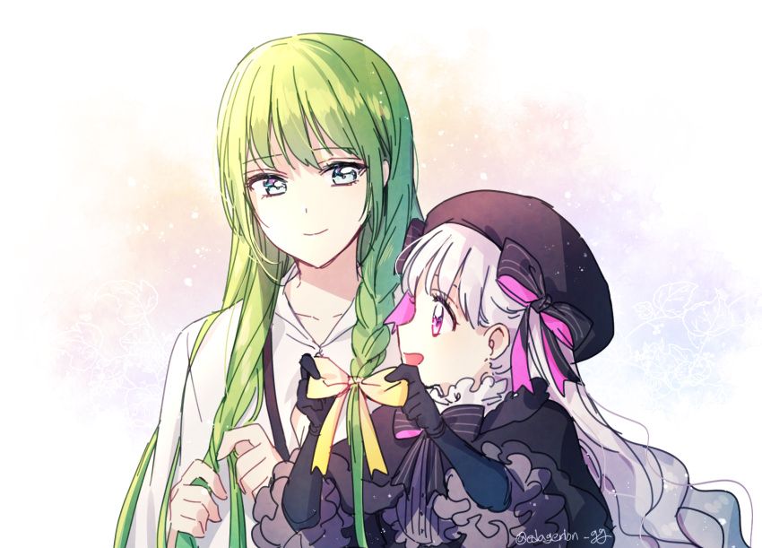 1girl 1other androgynous artist_name backlighting bangs black_bow black_bowtie black_dress black_gloves black_headwear blush bow bowtie braid braiding_hair closed_mouth collarbone commentary dress ede elbow_gloves enkidu_(fate) eyelashes fate/grand_order fate_(series) frilled_sleeves frills gloves green_eyes green_hair hair_bow hairdressing hands_up hat highres long_hair looking_at_another looking_to_the_side nursery_rhyme_(fate) open_mouth pink_eyes profile puffy_short_sleeves puffy_sleeves shirt short_sleeves side_braid sidelocks simple_background smile twitter_username upper_body very_long_hair wavy_hair white_background white_hair white_shirt yellow_bow