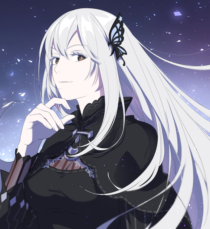 1girl bangs black_capelet black_dress bright_pupils butterfly_hair_ornament capelet dress echidna_(re:zero) fndlwm_re gradient gradient_background hair_between_eyes hair_ornament highres korean_commentary layered_dress long_hair looking_at_viewer re:zero_kara_hajimeru_isekai_seikatsu sideways_glance simple_background solo upper_body very_long_hair white_hair white_pupils