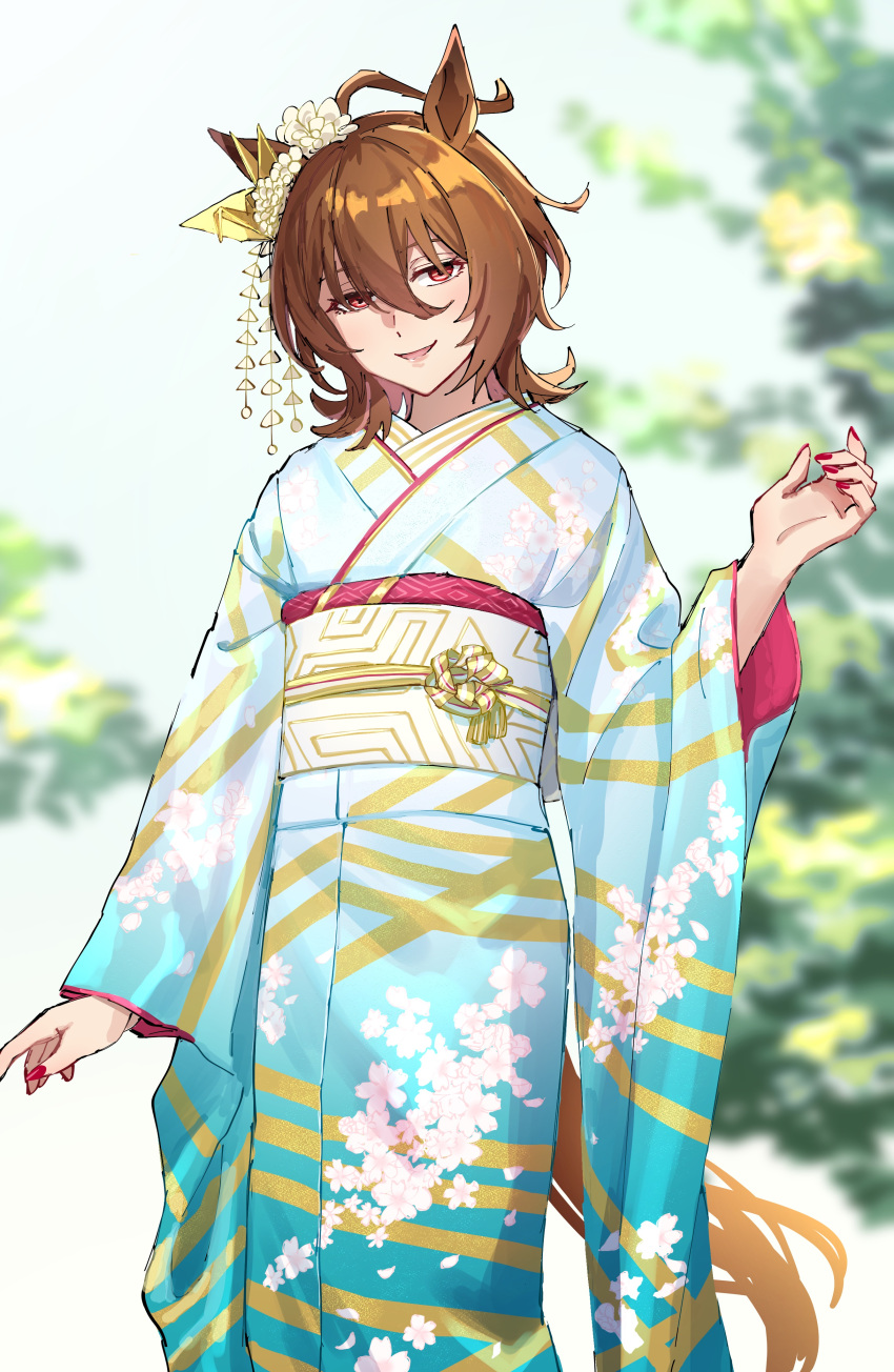 1girl absurdres agnes_tachyon_(umamusume) ahoge animal_ears bangs blurry blurry_background brown_hair feet_out_of_frame flower green_kimono hair_flower hair_ornament hand_up highres horse_ears horse_girl horse_tail japanese_clothes kimono lips long_sleeves looking_at_viewer medium_hair nayuta_ggg obi open_mouth red_eyes red_nails sash smile solo standing tail umamusume wide_sleeves
