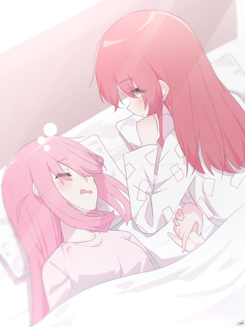 2girls absurdres arm_support bangs bed blanket blurry blush bocchi_the_rock! breasts closed_eyes commentary_request depth_of_field drooling eyes_visible_through_hair gotou_hitori hair_between_eyes highres holding holding_hands kita_ikuyo long_hair looking_at_another lying medium_breasts medium_hair multiple_girls open_mouth pajamas pillow pink_hair redhead saliva sidelocks sleeping smile strings-lover sunlight upper_body yellow_eyes yuri
