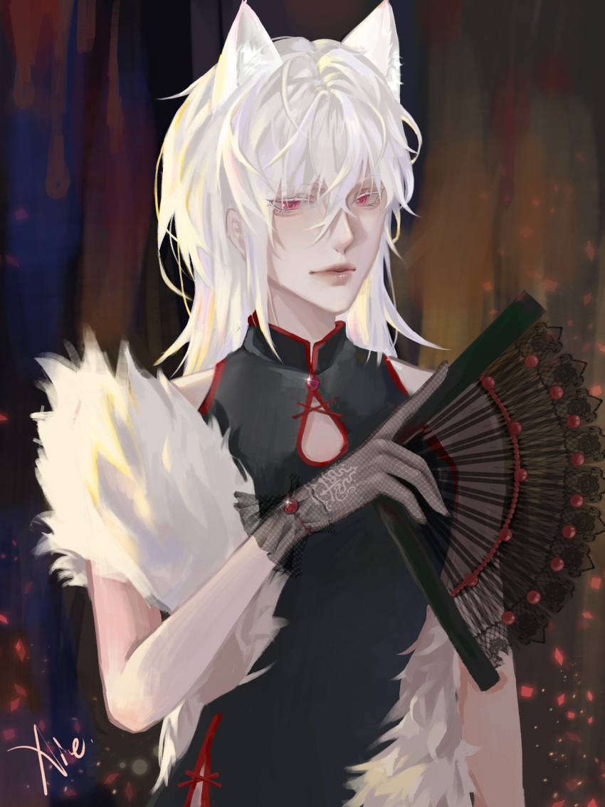 1boy albino animal_ears bangs bishounen cat_boy cat_ears chamilove china_dress chinese_clothes clothing_cutout crossdressing crossed_bangs dress feather_boa fur girly_boy hand_fan highres holding holding_fan light_smile looking_at_viewer male_focus pale_skin pink_eyes solo thriller_trainee zong_jiu