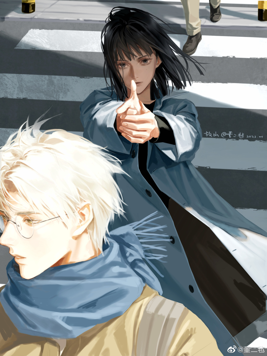 1boy 1girl absurdres black_eyes black_hair blonde_hair blue_jacket blunt_ends chinese_commentary dong_er_felt finger_gun glasses highres jacket long_sleeves looking_at_another original parted_lips road round_eyewear scarf short_hair street weibo_logo weibo_username yellow_eyes