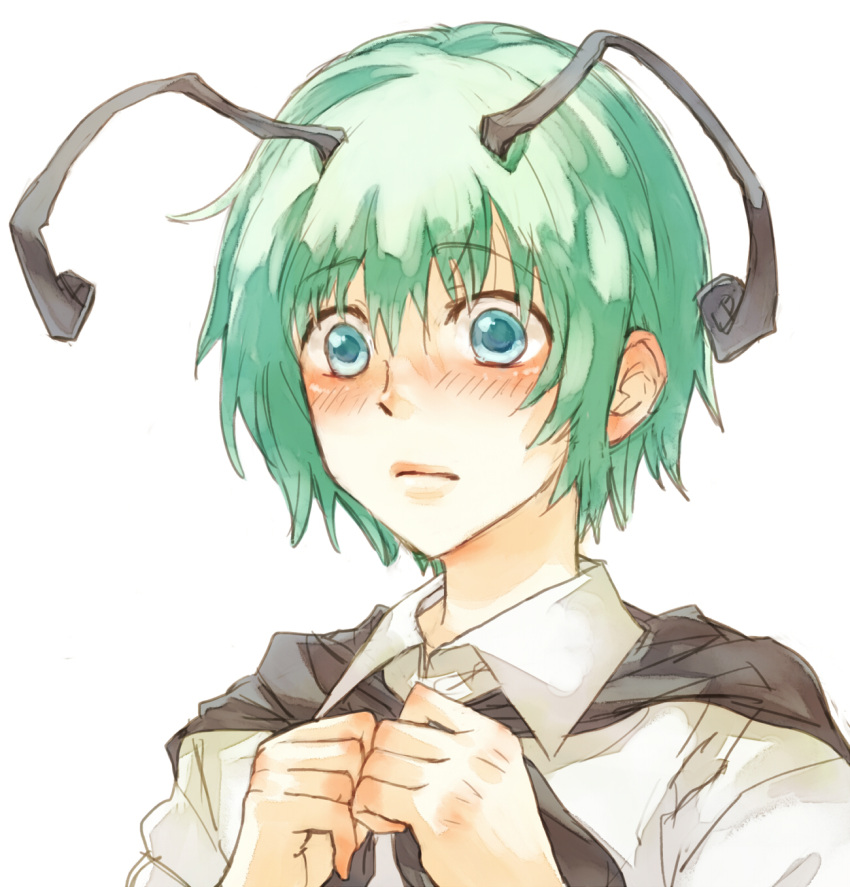 1girl androgynous antennae bangs black_cape blue_eyes blush cape closed_mouth collared_shirt commentary_request green_hair hair_between_eyes highres looking_at_viewer shin'ichi_(yokosuka220) shirt short_hair simple_background solo touhou upper_body white_background white_shirt wriggle_nightbug