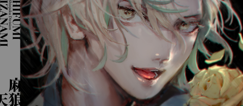 1boy black_shirt blonde_hair character_name flower green_hair group_name hypnosis_mic izanami_hifumi looking_at_viewer male_focus mebaru multicolored_hair open_mouth rose shirt short_hair smile solo teeth tongue yellow_eyes yellow_flower yellow_rose