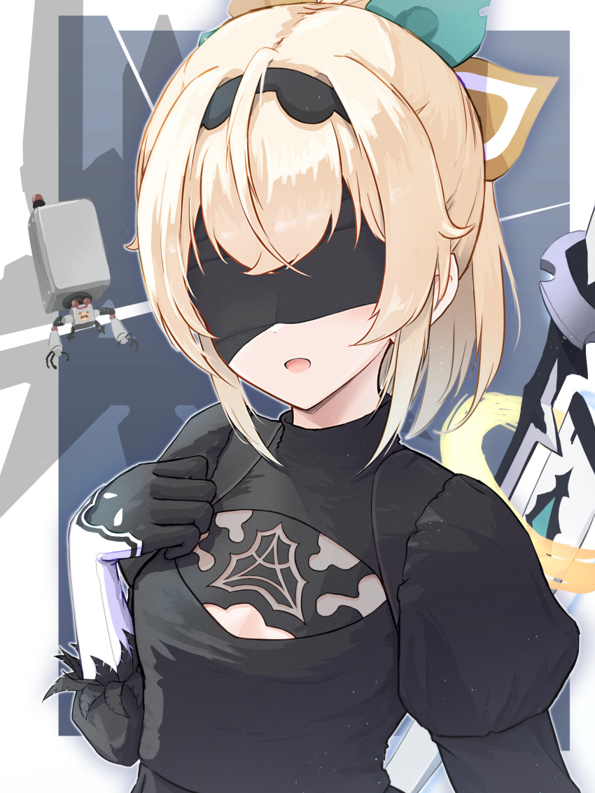 1girl 1other bangs black_dress blindfold blonde_hair blush cleavage_cutout clothing_cutout cosplay dress gloves hair_between_eyes hairband highres hololive kazama_iroha long_sleeves nier:automata nier_(series) open_mouth pod_(nier:automata) ponytail puffy_sleeves two-sided_dress two-sided_fabric virtual_youtuber weapon yasei_no_nora yorha_no._2_type_b yorha_no._2_type_b_(cosplay)
