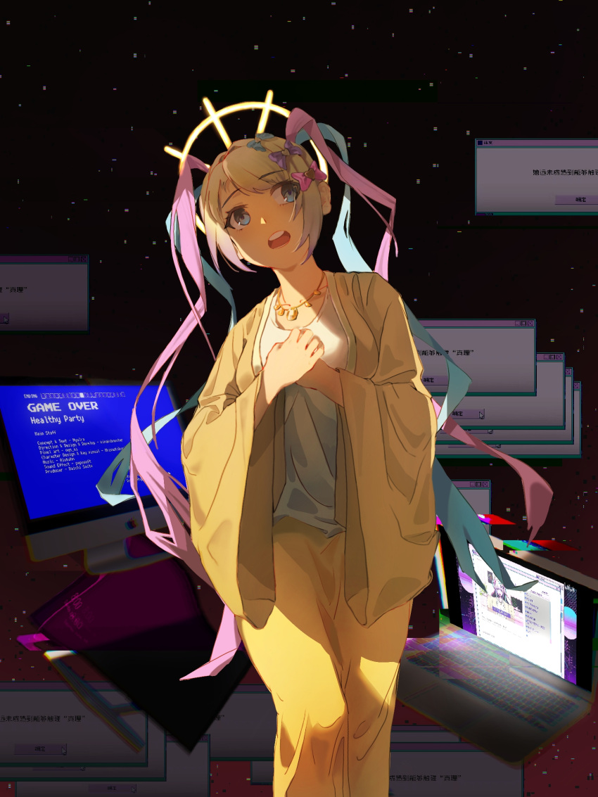1girl bai_qiqi_feifei blonde_hair blue_bow blue_eyes blue_hair bow chinese_commentary chouzetsusaikawa_tenshi-chan commentary_request computer crown feet_out_of_frame flower game_over glitch gradient_background hair_bow hair_ornament heart heart_hair_ornament highres jewelry laptop long_hair looking_up monitor multicolored_hair multiple_hair_bows necklace needy_girl_overdose open_mouth own_hands_together pink_bow pink_hair purple_bow quad_tails robe rose solo teeth upper_teeth_only very_long_hair window_(computing) yellow_flower yellow_rose