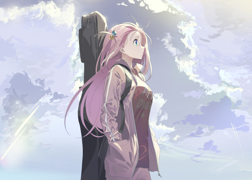 1girl blue_eyes bocchi_the_rock! breasts clouds cloudy_sky commentary_request cube_hair_ornament gotou_hitori guitar_case hair_ornament hands_in_pockets highres instrument_case jacket large_breasts long_hair looking_ahead open_clothes open_jacket pink_hair pink_jacket poligon_(046) profile sky track_jacket wind