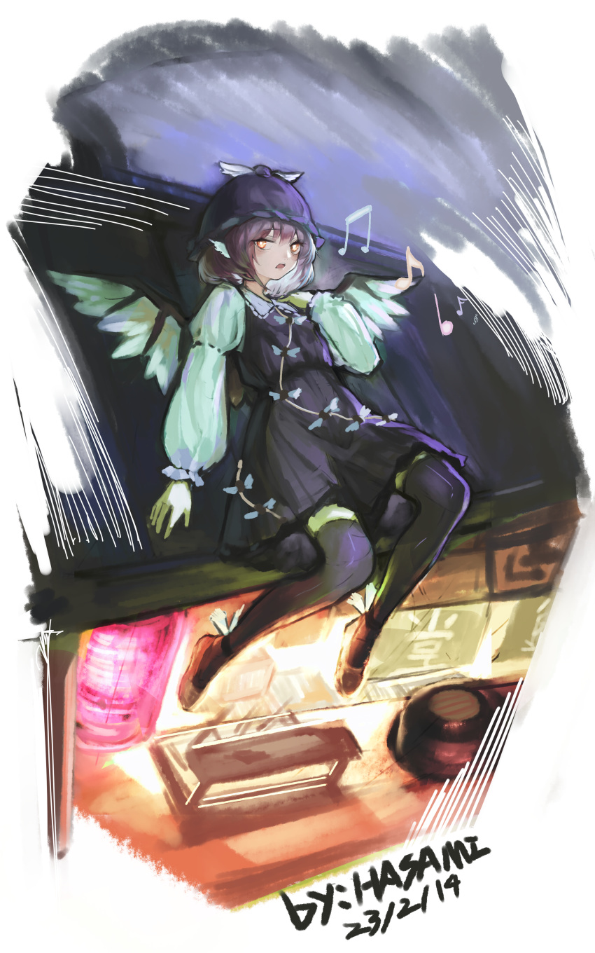 1girl absurdres animal_ears artist_name bangs beamed_eighth_notes bird_ears bird_wings brown_dress brown_footwear brown_headwear brown_thighhighs commentary dated dress eighth_note food_stand full_body hair_between_eyes hat highres hua_ha_jiazi lantern long_sleeves musical_note mystia_lorelei open_mouth paper_lantern pink_hair shoes short_hair sixteenth_note solo symbol-only_commentary thigh-highs touhou treble_clef white_wings winged_footwear winged_hat wings yatai yellow_eyes