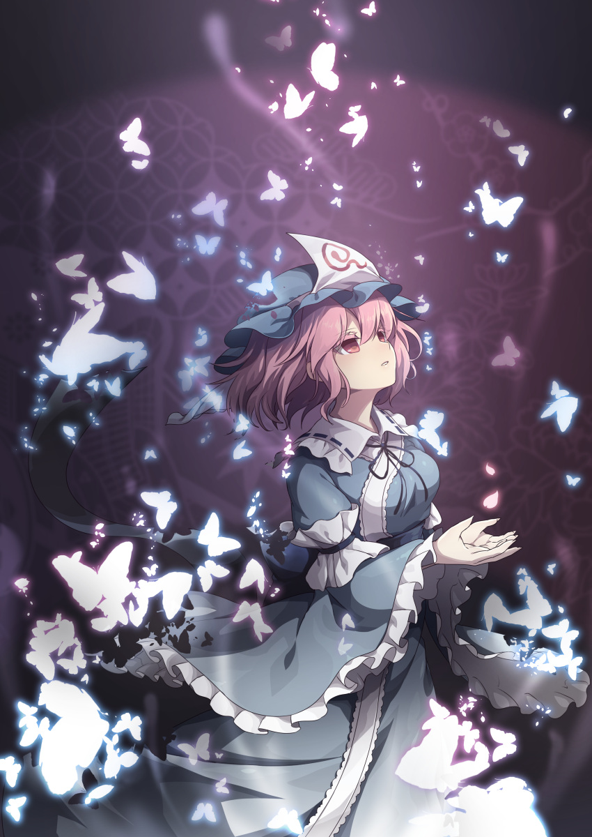 1girl absurdres blue_headwear blue_kimono bug butterfly fingernails frilled_kimono frilled_sleeves frills hat highres japanese_clothes kimono kozakura_(dictionary) long_sleeves looking_away looking_up mob_cap open_mouth pink_eyes pink_hair saigyouji_yuyuko short_hair solo touhou triangular_headpiece upper_body wide_sleeves