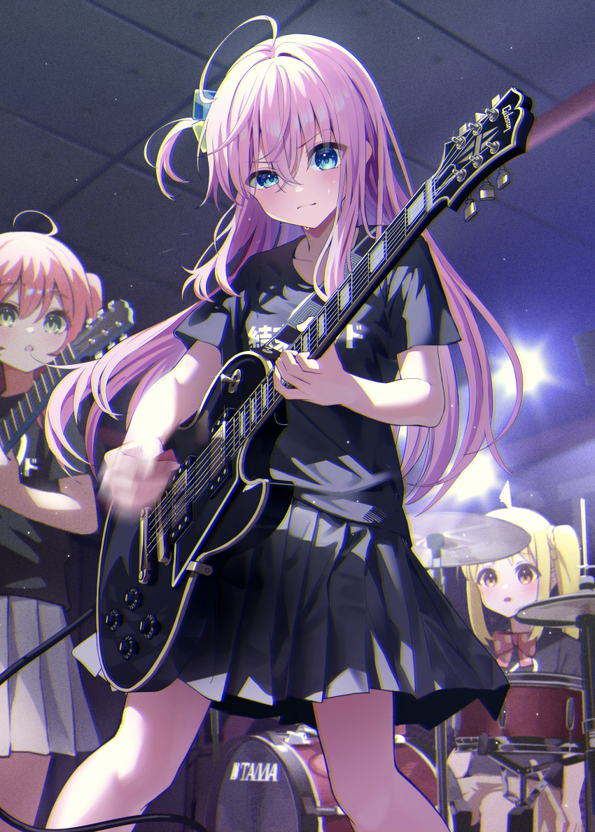 3girls absurdres ahoge bangs black_shirt blonde_hair blue_eyes bocchi_the_rock! commentary_request crossed_bangs cube_hair_ornament drum drum_set electric_guitar gibson_les_paul glint gotou_hitori green_eyes grey_skirt guitar hair_between_eyes hair_ornament highres holding holding_instrument ijichi_nijika instrument kita_ikuyo long_hair looking_at_another midori_matsukaze multiple_girls music one_side_up orange_eyes pink_hair playing_instrument pleated_skirt redhead shirt short_sleeves sidelocks skirt standing sweat