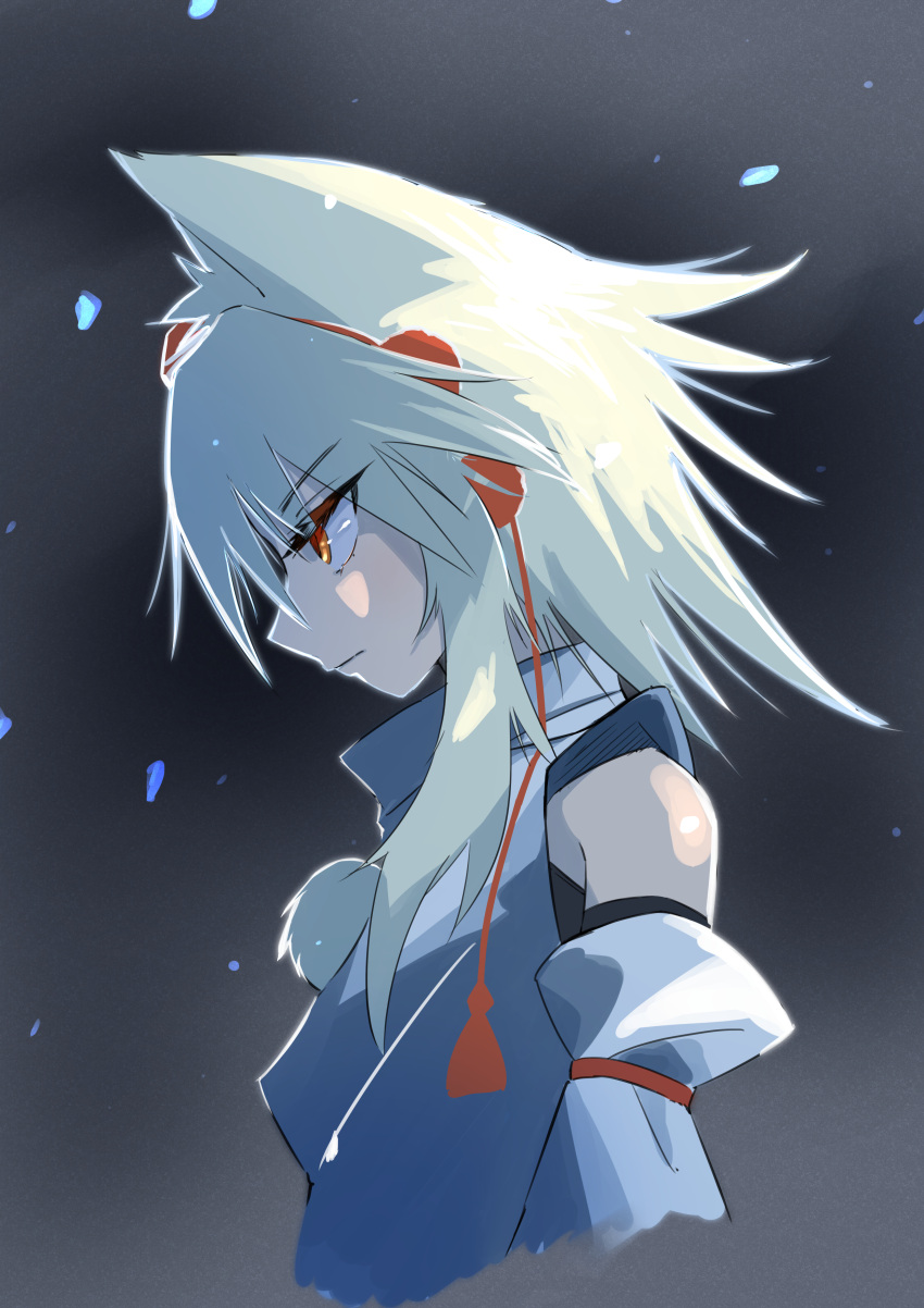 1girl absurdres animal_ears bangs black_background closed_mouth commentary_request disembodied_torso from_side hat highres inubashiri_momiji kakaricho_dairi medium_hair red_eyes red_headwear short_hair solo tokin_hat touhou white_hair wolf_ears wolf_girl