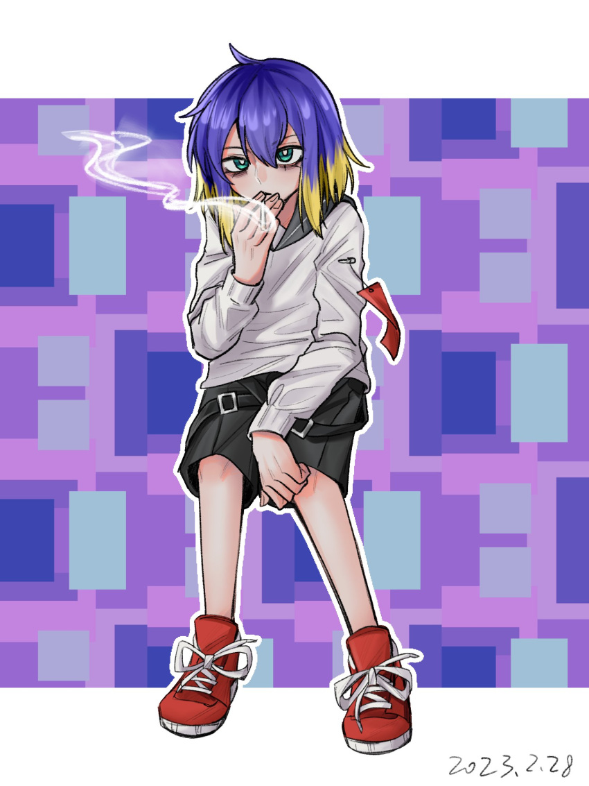 1other akaakaakaakashio androgynous bags_under_eyes bangs belt black_belt black_sailor_collar black_shorts blonde_hair blue_eyes bright_pupils cigarette commentary_request cookie_(touhou) dated expressionless full_body hair_between_eyes highres laces long_sleeves looking_at_viewer medium_hair multicolored_hair other_focus red_footwear sailor_collar sailor_shirt shiriri_(cookie) shirt shoes shorts smoking sneakers solo standing tag two-tone_hair violet_eyes white_pupils white_shirt