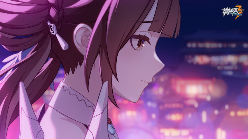 bare_shoulders brown_hair building chinese_clothes city city_lights close-up furrowed_brow highres honkai_(series) honkai_impact_3rd li_sushang li_sushang_(jade_knight) logo long_hair looking_to_the_side official_art official_wallpaper outdoors upper_body white_headwear