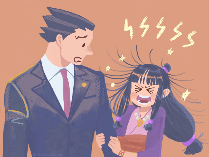 &gt;_&lt; 1boy 1girl ace_attorney black_hair blunt_bangs closed_eyes hair_ornament half_updo highres jacket japanese_clothes kimono long_hair long_sleeves looking_at_another low-tied_long_hair maya_fey messy_hair necktie open_mouth phoenix_wright pink_necktie purple_jacket shouting sidelocks simple_background static suibun_(mizuha_oishiina) upper_body